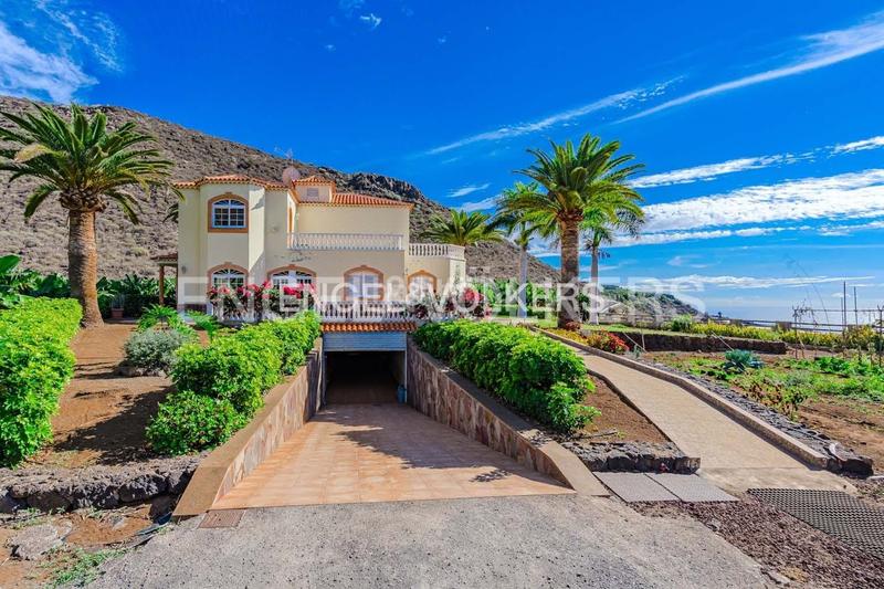 Foto a3640c20-3f5a-41f8-9cc3-ec905d2a6309. Maison avec parking dans Tamaimo - Arguayo Santiago del Teide