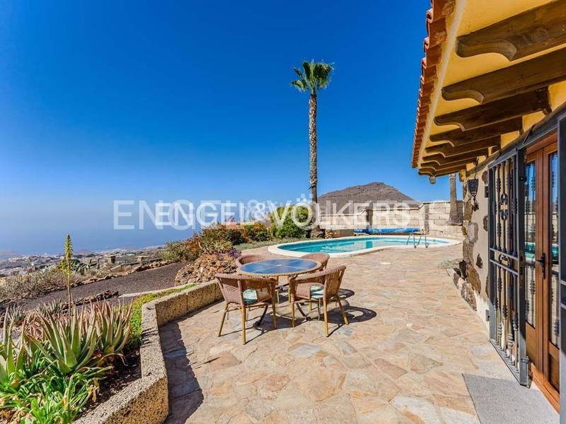 Foto d1018564-0ede-4d6d-aa03-af879b995835. Casa en Arona pueblo Arona