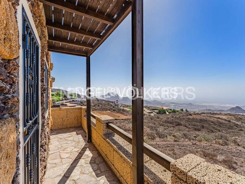 Foto da21a2cc-d523-42f4-935f-71081ab81c36. Casa en Arona pueblo Arona