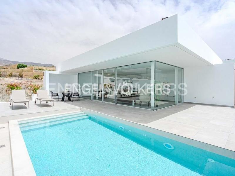 Foto f024db5d-1795-4b00-989a-bdd1236d4abc. Casa en Callao Salvaje - Playa Paraíso Adeje