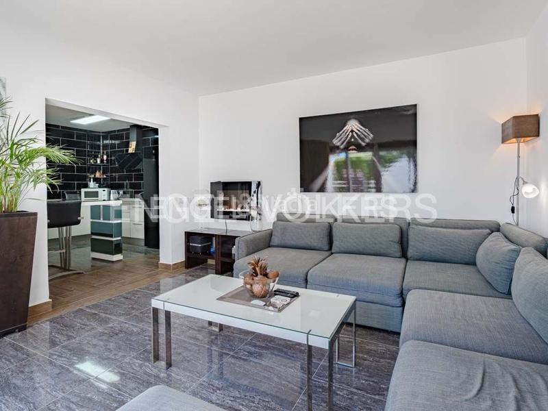 Foto 0d7a7a25-f5c3-4175-83b8-e2f3ec357788. Casa con parcheggio piscina in San Eugenio Alto Adeje