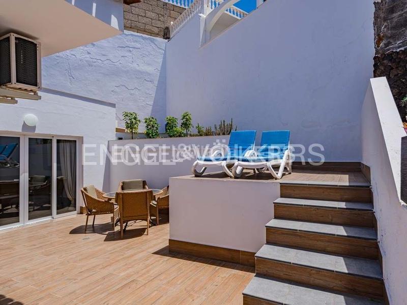 Foto b2725e41-1120-44d9-b742-9541797f4462. Casa con parcheggio piscina in San Eugenio Alto Adeje