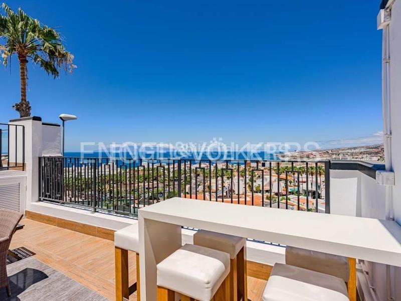 Foto c8409ae8-1657-4cb8-a962-06472bfd043f. Casa con parcheggio piscina in San Eugenio Alto Adeje