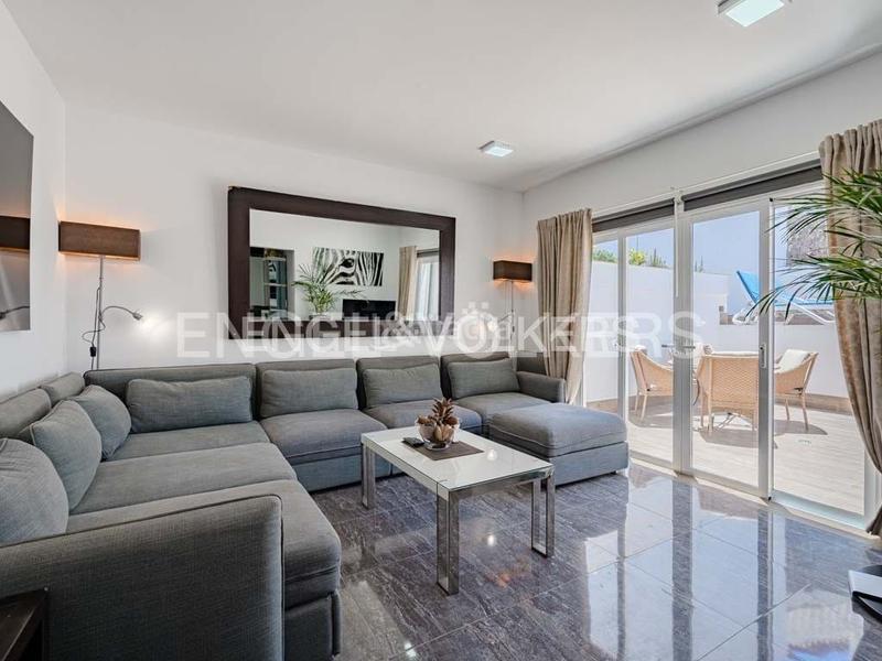 Foto 4eaa2ac1-2e79-46a0-8813-5c553cab9a0f. House with parking pool in San Eugenio Alto Adeje