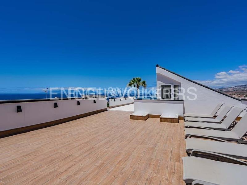 Foto 7a59795c-1eb6-48c4-9847-47bb11bc8329. House with parking pool in San Eugenio Alto Adeje