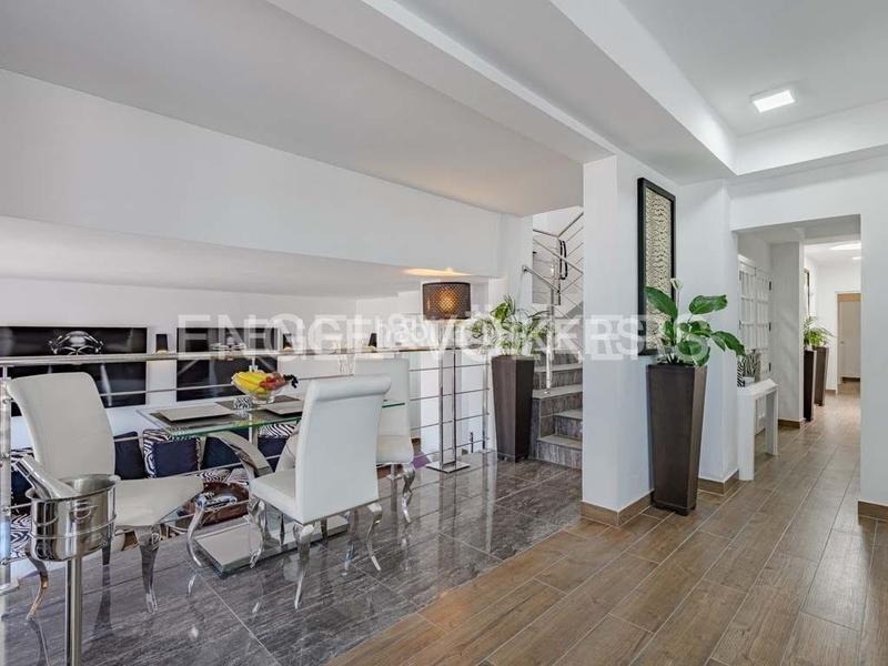 Foto dccccd53-839a-43c0-b56b-998a6933f99b. House with parking pool in San Eugenio Alto Adeje