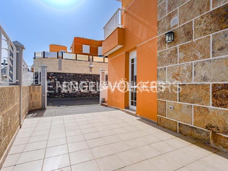 Foto d27c77ff-f16e-47b2-8738-f18a90df04d3. Casa en Los Cristianos Arona