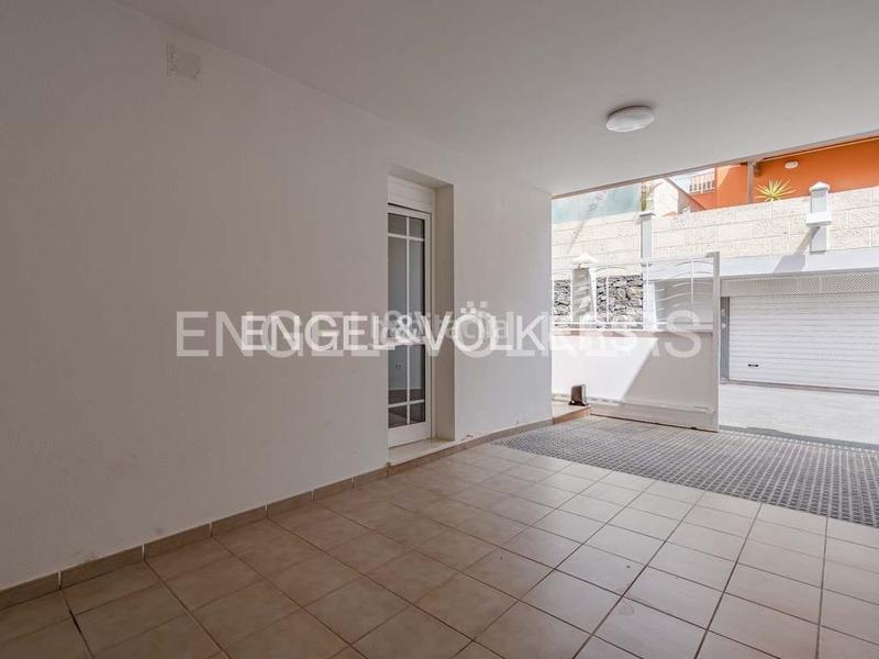 Foto 9a41a474-1646-46ca-8fd9-06dd60205487. Casa con piscina in Los Cristianos Arona