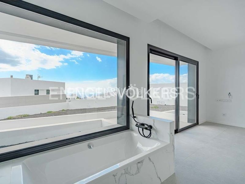 Foto 0ec9dfb8-79fa-49f8-b910-47f1f8e031cd. Casa amb aparcament piscina a Abama Guía de Isora