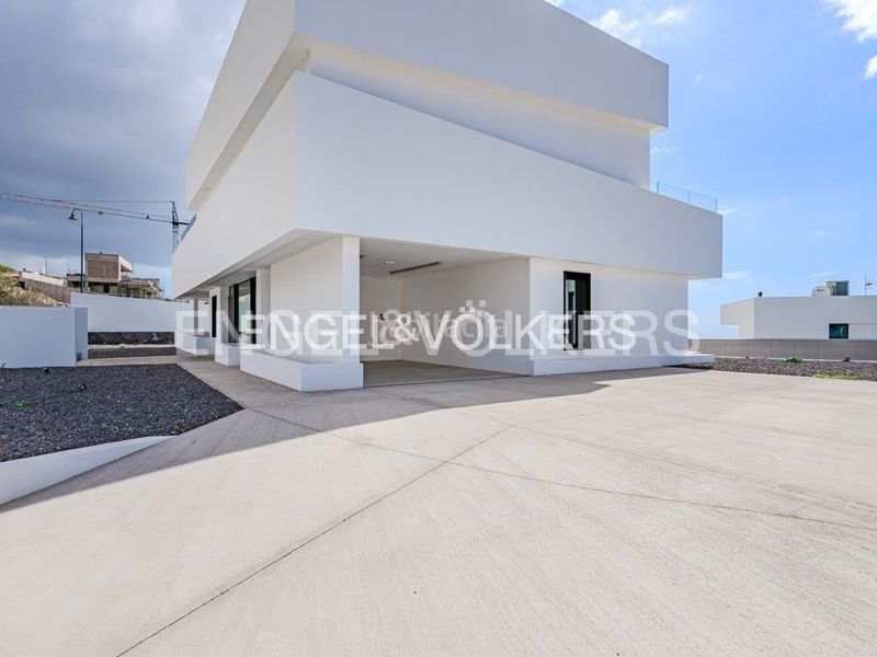 Foto d037e0aa-bea1-41e0-8bd1-56a6b9cf14db. Casa amb aparcament piscina a Abama Guía de Isora