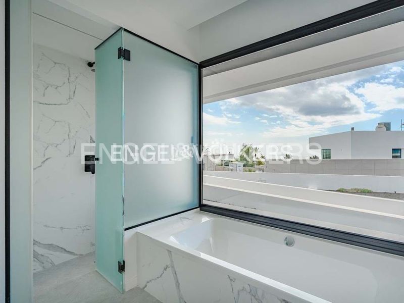 Foto df5a8549-e749-41c5-a7e7-8b1c03fe6c46. Casa amb aparcament piscina a Abama Guía de Isora