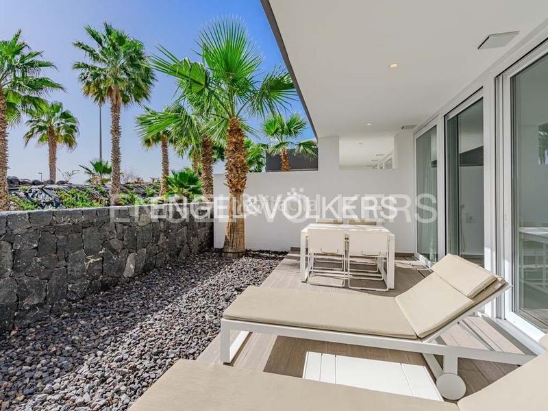 Foto 7aa6806e-5f6f-4976-8cfb-e85c0534cc49. Piso en Playa del Duque Adeje