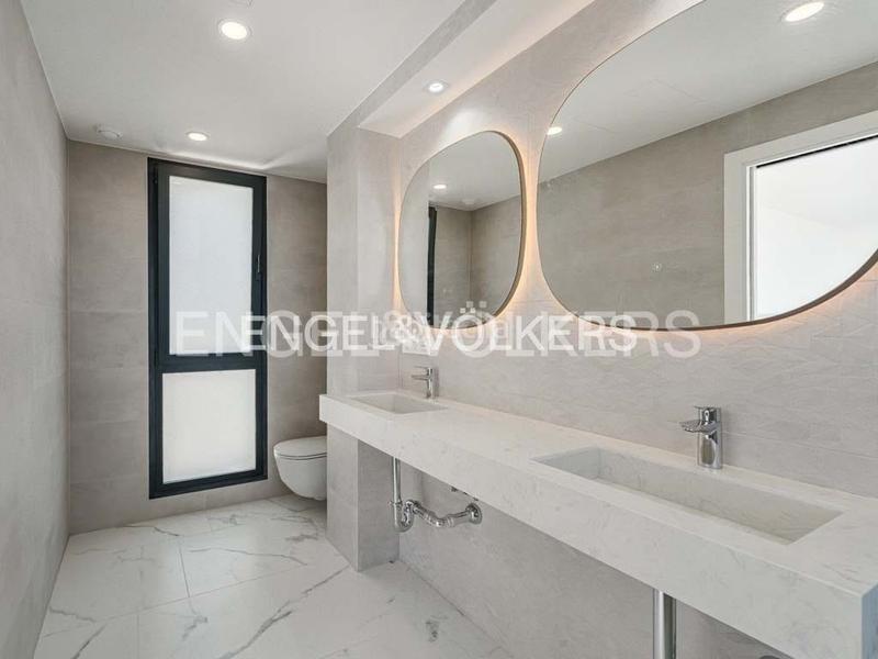 Foto 3823c1bf-28d2-4a02-bca2-b67a79116a2a. Casa amb aparcament piscina a Playa Fañabé Alto Adeje