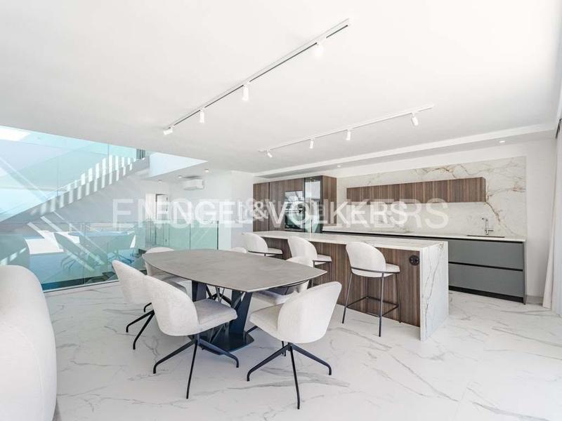 Foto e920cc7f-7ab7-4ac0-992b-f40884266ce9. Casa amb aparcament piscina a Playa Fañabé Alto Adeje