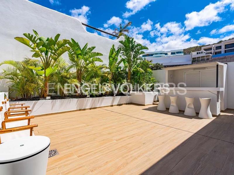 Foto 0724a0a1-ae57-4409-a7d9-a7f707ddc2c4. Casa con parcheggio piscina in Torviscas Centro y Alto Adeje
