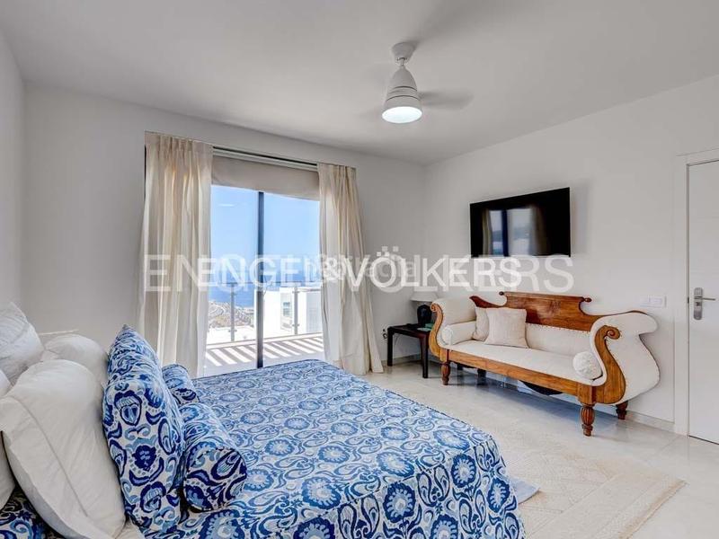 Foto 41ae2cd6-a48e-49ed-bdd4-506320222749. Casa con parcheggio piscina in Torviscas Centro y Alto Adeje