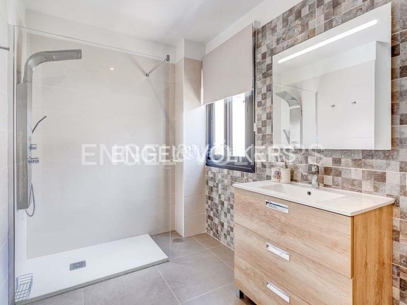 Foto b6dfeb32-316d-44c4-8423-e89358e7a604. Maison avec parking piscine dans Torviscas Centro y Alto Adeje