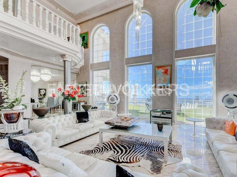 Foto 54228efa-4181-4b43-8ce0-ee61429a78f7. House with parking pool in San Eugenio Alto Adeje