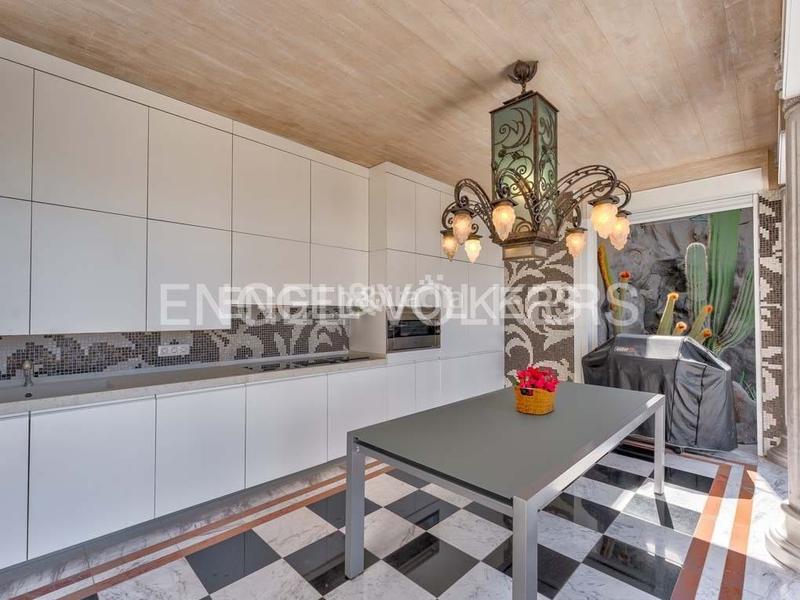 Foto 858b38a2-0239-44c0-9235-8dbc12e2d14f. House with parking pool in San Eugenio Alto Adeje