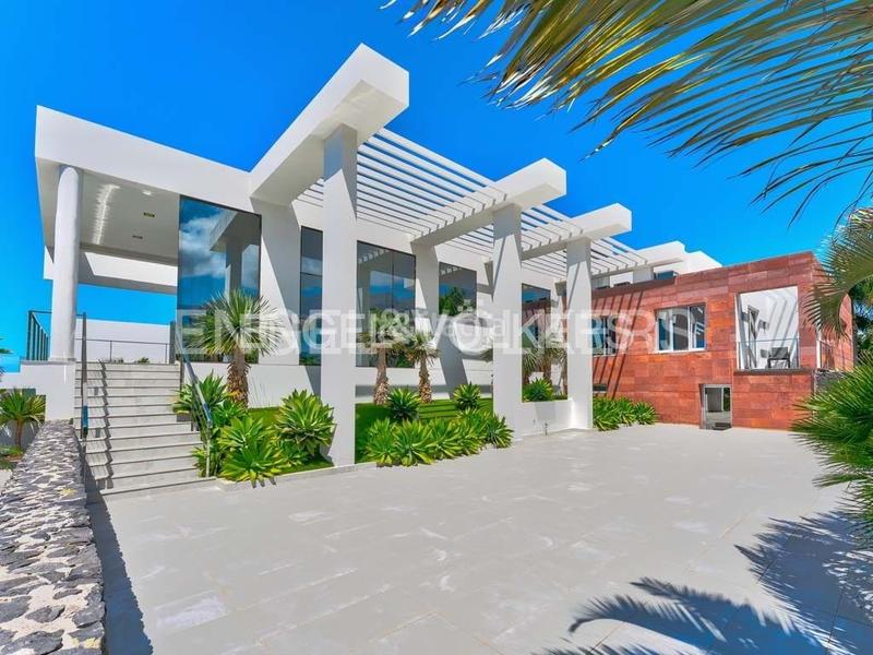 Foto b1a123b3-93c3-4585-b70a-dbb9299a305f. Casa en La Caleta Adeje