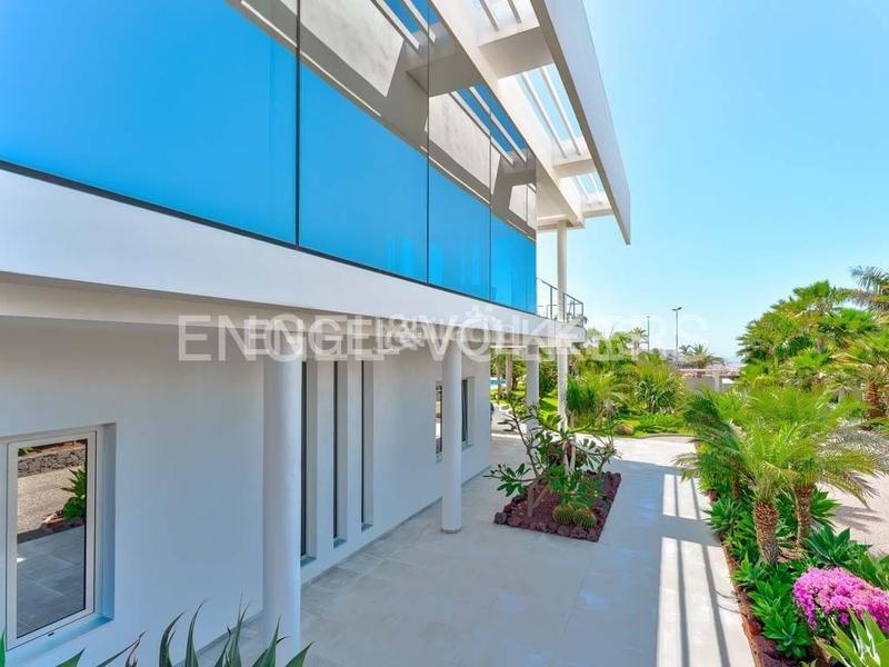 Foto 1722e1d8-b029-4e04-8522-29ca7ad971d1. Haus mit parking pool in La Caleta Adeje