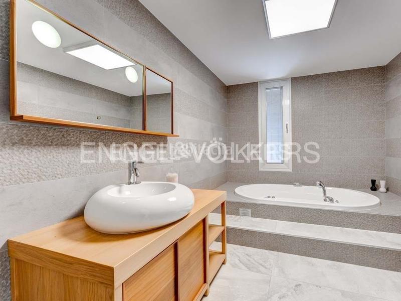 Foto 4a734a2e-d6dd-42dd-b093-01e226b58377. Haus mit parking pool in La Caleta Adeje