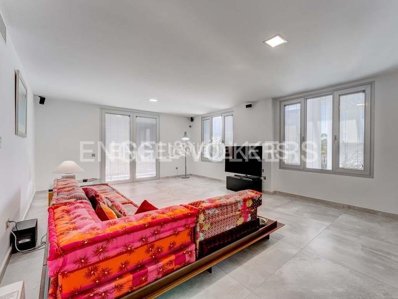 Foto b33c8105-dad5-4ff2-b55e-42ea68cd44f1. House with parking pool in La Caleta Adeje