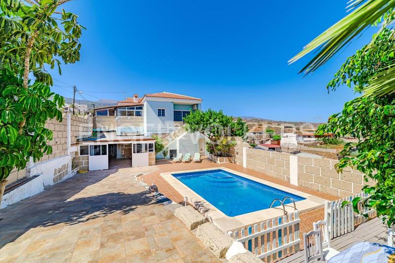 Foto 9a07bf26-0ac5-4ab2-a83a-6845726d1a43. Casa con piscina in Granadilla de Abona ciudad Granadilla de Abona