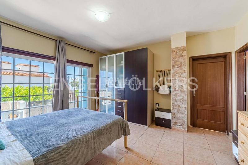 Foto b8d46bee-4ed8-49fe-8b8c-565276204446. Casa con piscina in Granadilla de Abona ciudad Granadilla de Abona