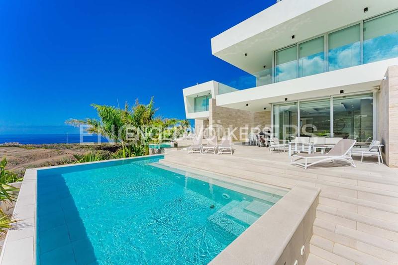 Foto 0d17ceb4-d922-4049-9413-d94afadcb19e. Haus mit parking pool in La Caleta Adeje