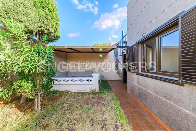 Foto c200b355-c843-4952-9eb4-adb46d24fe93. Casa con parcheggio in El Médano Granadilla de Abona
