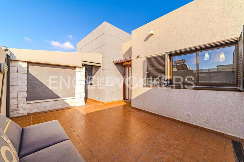 Foto 40ff3b4b-9598-4183-86d6-55514b0a8e11. Maison avec parking dans El Médano Granadilla de Abona