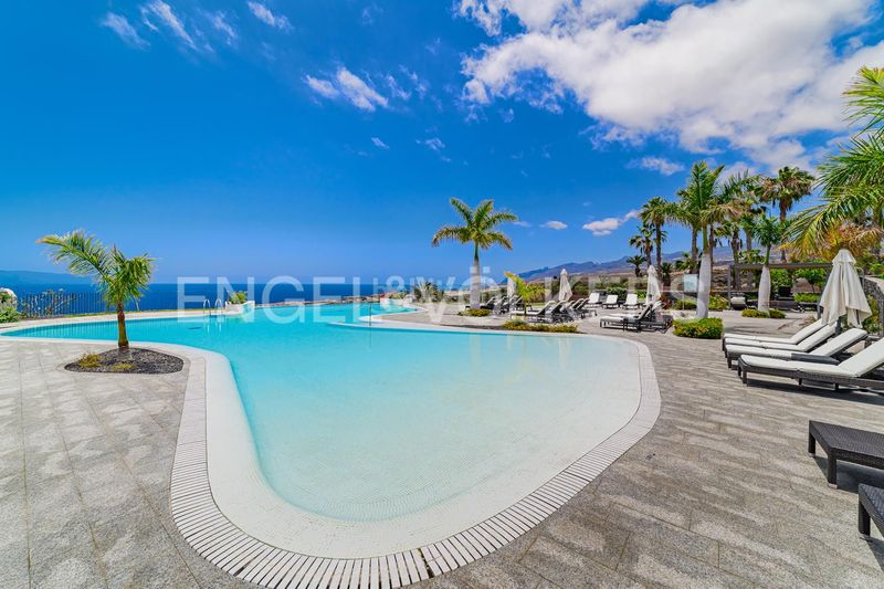 Foto bbdb1658-3b8f-42ae-ab0c-eba80516edd9. Pis amb aparcament piscina a Abama Guía de Isora