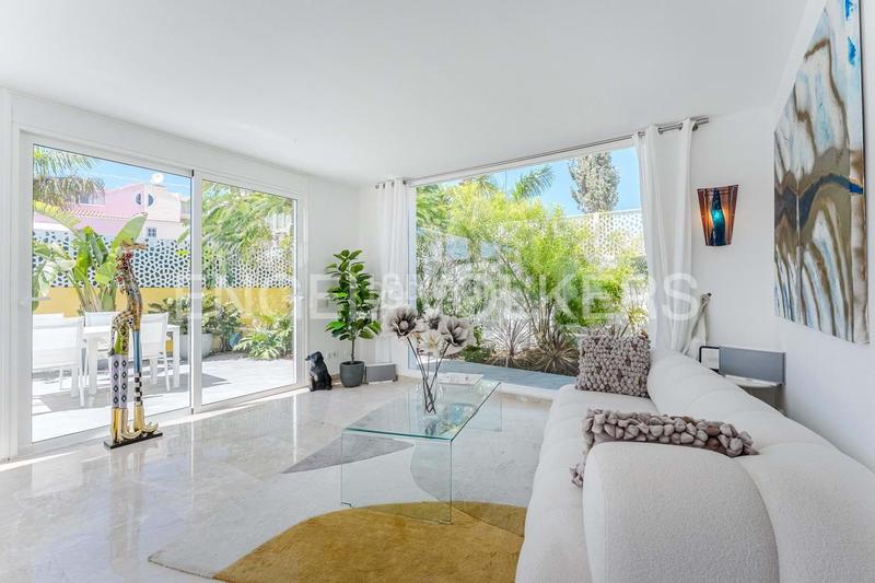 Foto 128558c7-d172-49de-9b6e-367d443518e4. Maison dans La Caleta Adeje