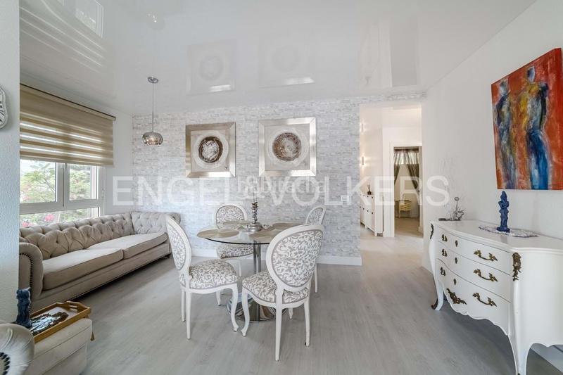 Foto 2a8e364c-7e9f-4c49-b2a8-27e952dcd304. Etagenwohnung mit pool in Playa Fañabé Alto Adeje