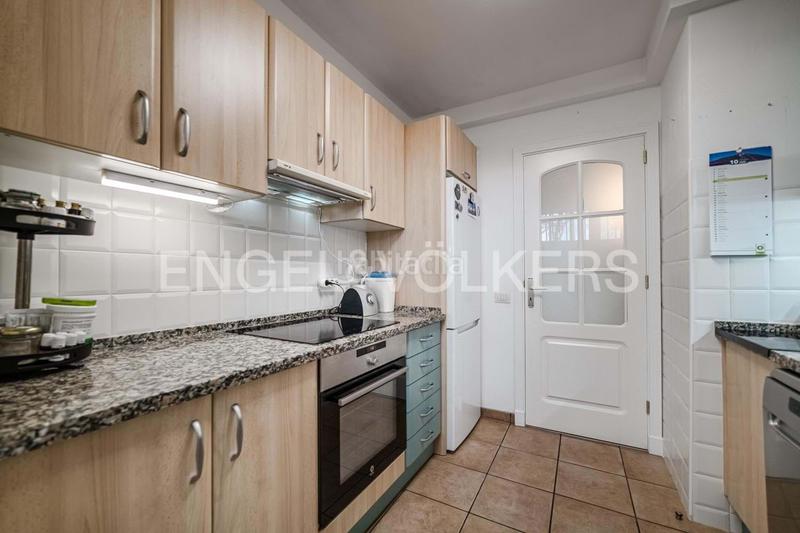 Foto 86f1d05f-0715-4624-b9e7-c5a83b0ff3c8. Etagenwohnung mit pool in Playa Fañabé Alto Adeje