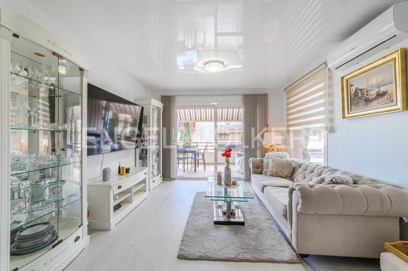 Foto c041d37b-679e-44b9-809e-361c12f5beca. Etagenwohnung mit pool in Playa Fañabé Alto Adeje