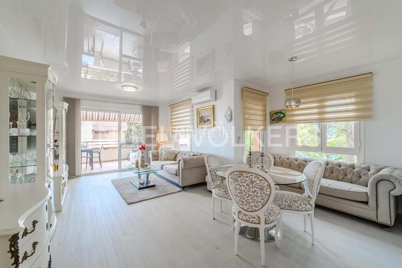 Foto dc27247d-f426-4bfc-8135-5d2bbd36fa96. Etagenwohnung mit pool in Playa Fañabé Alto Adeje