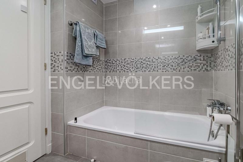 Foto 2f69cb9d-0dff-49c3-870e-4d803eba1468. Piso en Playa Fañabé Alto Adeje