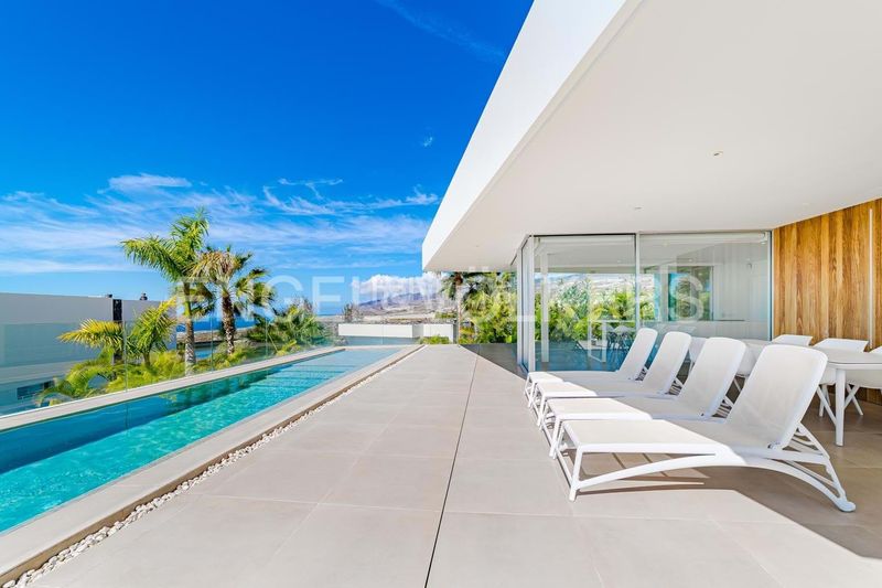 Foto c795941a-d583-4962-9889-80cb79751c06. Casa amb aparcament piscina a Abama Guía de Isora