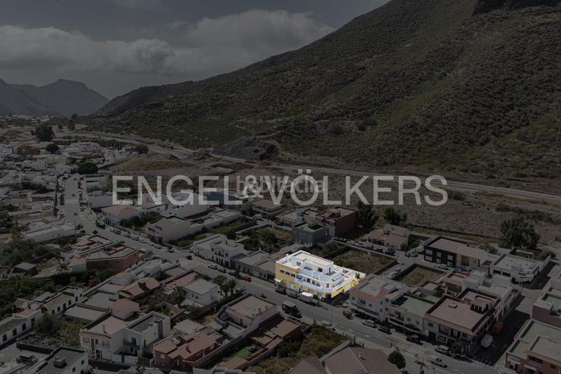 Foto 8fbf8f25-3280-454a-b1c8-45ca45167c3b. Casa amb aparcament a Santiago del Teide pueblo Santiago del Teide