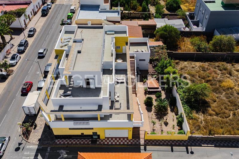 Foto 90b18045-4b07-42ef-bb55-dd2c2d1378d5. Casa amb aparcament a Santiago del Teide pueblo Santiago del Teide