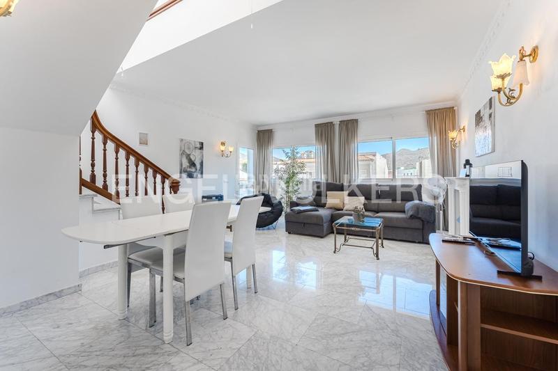 Foto 9310b53a-3b55-4a59-bdf2-093cc7c47445. Casa amb aparcament a Santiago del Teide pueblo Santiago del Teide