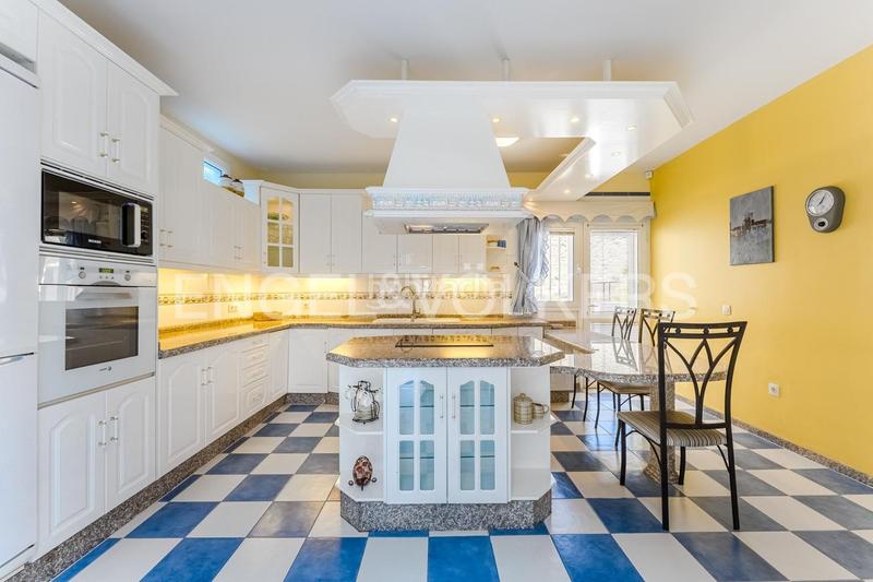 Foto 28ccc9d6-f67a-4959-9762-1b60afa50337. House with parking in Santiago del Teide pueblo Santiago del Teide