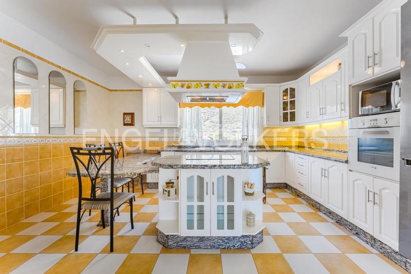 Foto f38aad27-2433-4e30-bf4f-a8107198d167. House with parking in Santiago del Teide pueblo Santiago del Teide