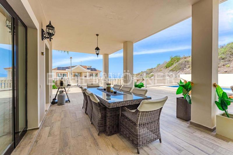 Foto 3e7097b2-9528-4ef9-82fe-55fd42f35a8c. Casa amb piscina a Torviscas Centro y Alto Adeje