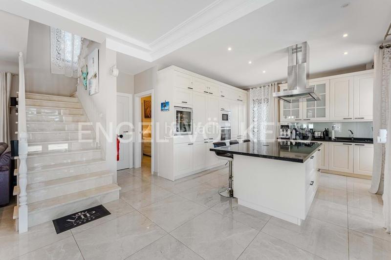 Foto 08a6a280-187e-4c63-b21e-e40eead38ae0. House with pool in Torviscas Centro y Alto Adeje