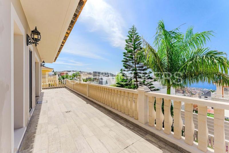 Foto 669d8fd6-a0a1-4fb6-868a-3e379ac46d2c. House with pool in Torviscas Centro y Alto Adeje