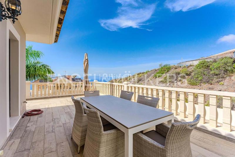 Foto 2fedcb0c-3ced-46e2-bf5c-137ec2b73aac. Maison avec piscine dans Torviscas Centro y Alto Adeje