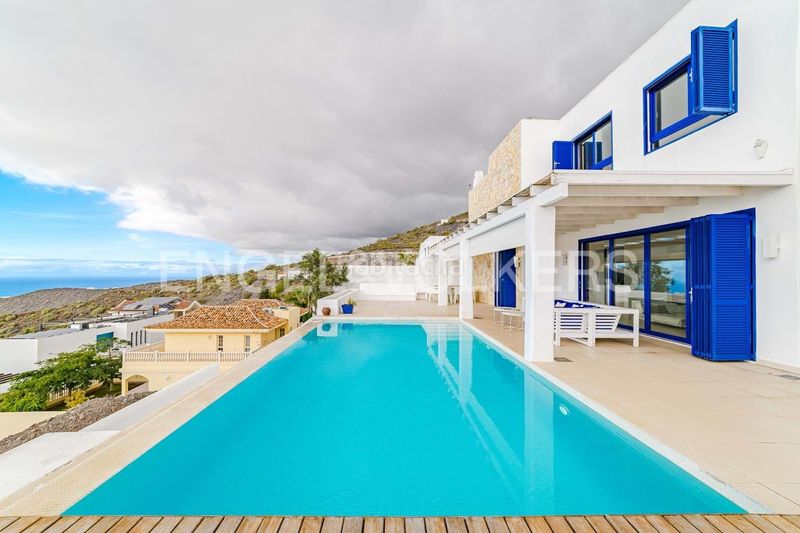 Foto 1ca42170-29ad-4800-ad3e-08248ad280c3. Casa amb piscina a Torviscas Centro y Alto Adeje